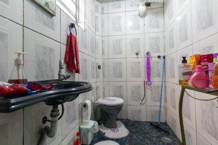 Casa à venda com 404m², 6 quartos e 2 vagas Casa à venda com 404m², 6 quartos e 2 vagasCasa 1: Banheiro