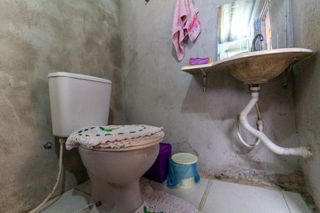 Casa à venda com 404m², 6 quartos e 2 vagas Casa à venda com 404m², 6 quartos e 2 vagasCasa 1: Banheiro