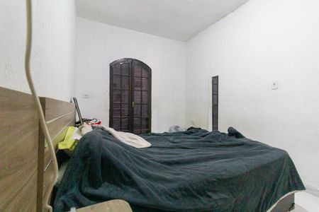 Casa à venda com 404m², 6 quartos e 2 vagas Casa à venda com 404m², 6 quartos e 2 vagasCasa 3: Quarto 2