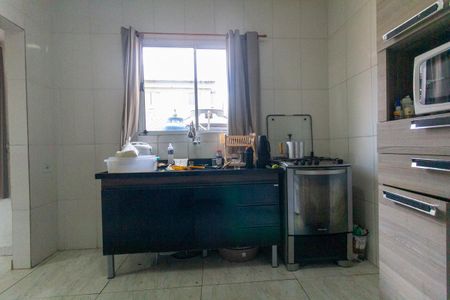 Casa à venda com 404m², 6 quartos e 2 vagas Casa à venda com 404m², 6 quartos e 2 vagasCasa 3: Cozinha