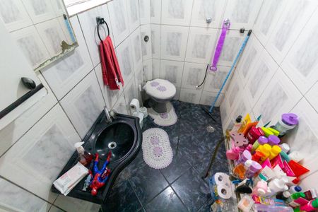 Casa à venda com 404m², 6 quartos e 2 vagas Casa à venda com 404m², 6 quartos e 2 vagasCasa 1: Banheiro