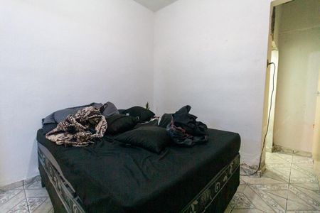 Casa à venda com 404m², 6 quartos e 2 vagas Casa à venda com 404m², 6 quartos e 2 vagasCasa 2: Quarto