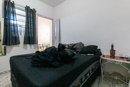 Casa à venda com 404m², 6 quartos e 2 vagas Casa à venda com 404m², 6 quartos e 2 vagasCasa 2: Quarto