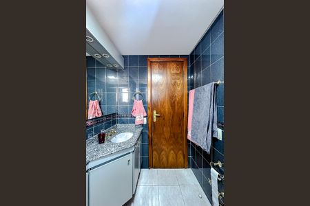 Apartamento à venda com 113m², 3 quartos e 2 vagas Apartamento à venda com 113m², 3 quartos e 2 vagasBanheiro da Suíte