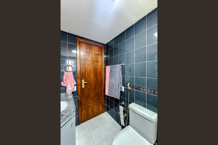 Apartamento à venda com 113m², 3 quartos e 2 vagas Apartamento à venda com 113m², 3 quartos e 2 vagasBanheiro da Suíte