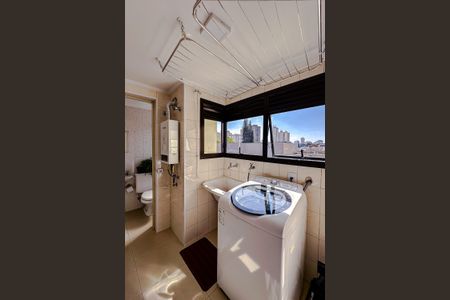 Apartamento à venda com 113m², 3 quartos e 2 vagas Apartamento à venda com 113m², 3 quartos e 2 vagasÁrea de Serviço