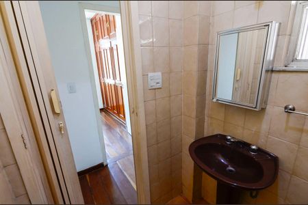 Apartamento para alugar com 120m², 3 quartos e sem vagaBanheiro 2