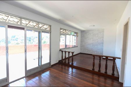 Apartamento para alugar com 120m², 3 quartos e sem vagaSala