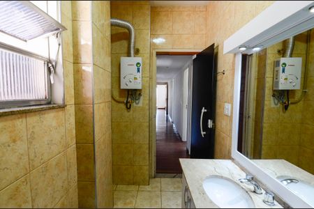 Apartamento para alugar com 120m², 3 quartos e sem vagaBanheiro 1