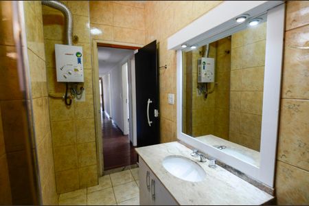 Apartamento para alugar com 120m², 3 quartos e sem vagaBanheiro 1