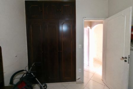 Casa à venda com 19m², 3 quartos e 3 vagasQuarto 2