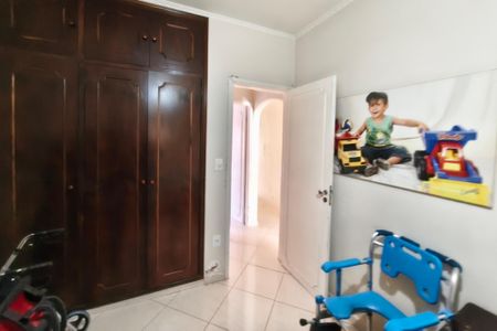 Casa à venda com 19m², 3 quartos e 3 vagasQuarto 2