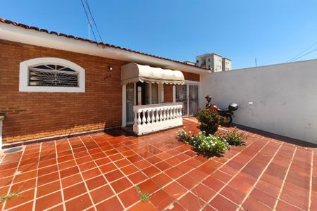 Casa à venda com 19m², 3 quartos e 3 vagasQuintal - Garagem