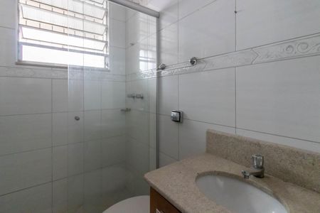 Casa à venda com 100m², 2 quartos e 1 vagaBanheiro