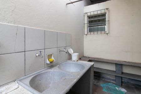 Casa à venda com 100m², 2 quartos e 1 vagaArea de Serviço 