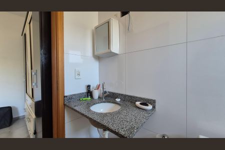 Apartamento para alugar com 70m², 2 quartos e 1 vagaBanheiro da suíte