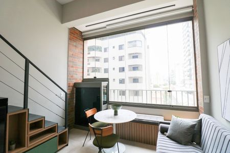 Studio para alugar com 34m², 1 quarto e sem vaga Studio para alugar com 34m², 1 quarto e sem vagaStudio