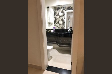 Casa para alugar com 226m², 4 quartos e 4 vagas