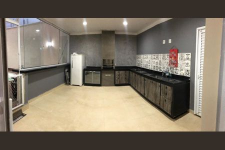 Casa para alugar com 226m², 4 quartos e 4 vagas