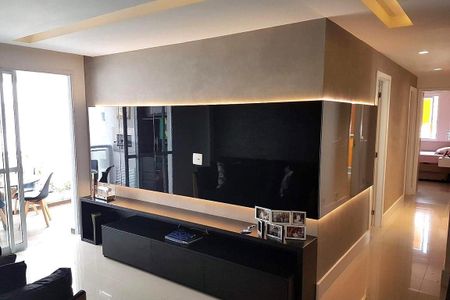 Apartamento à venda com 118m², 4 quartos e 2 vagas