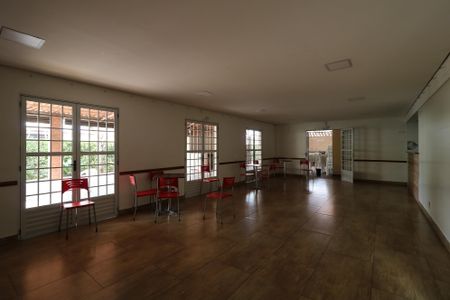 Apartamento para alugar com 59m², 2 quartos e 1 vagaÁrea Comum - Salão de Festa