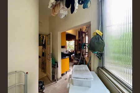 Apartamento à venda com 118m², 2 quartos e 1 vagaÁrea de Serviço