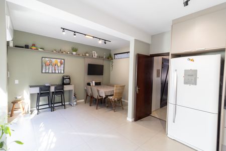 Casa à venda com 200m², 3 quartos e 2 vagasCozinha