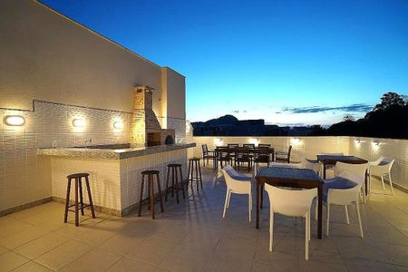 Apartamento à venda com 61m², 2 quartos e 1 vaga