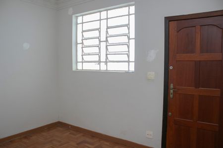 Casa à venda com 100m², 4 quartos e sem vaga