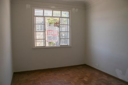 Casa à venda com 100m², 4 quartos e sem vaga