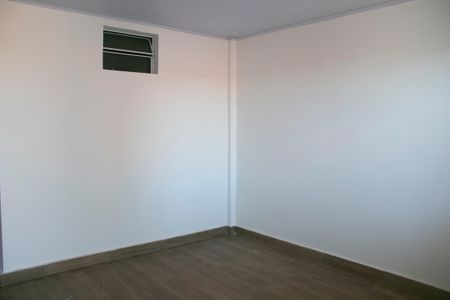 Casa à venda com 100m², 4 quartos e sem vaga