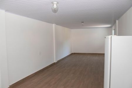 Casa à venda com 100m², 4 quartos e sem vaga