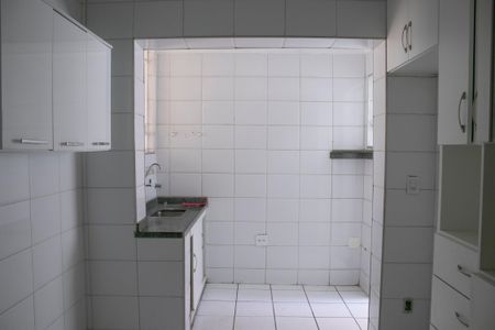 Casa à venda com 100m², 4 quartos e sem vaga