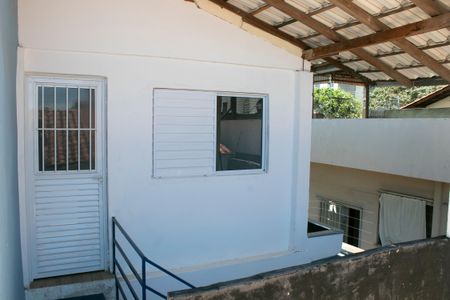 Casa à venda com 100m², 4 quartos e sem vaga