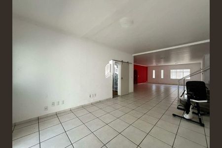 Casa à venda com 295m², 4 quartos e 15 vagas