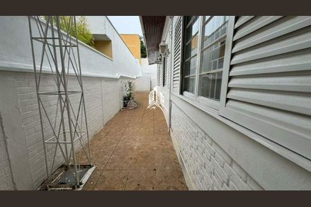 Casa à venda com 223m², 4 quartos e 3 vagas