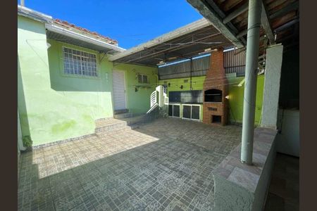 Casa à venda com 107m², 4 quartos e sem vaga