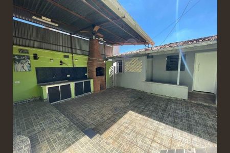 Casa à venda com 107m², 4 quartos e sem vaga