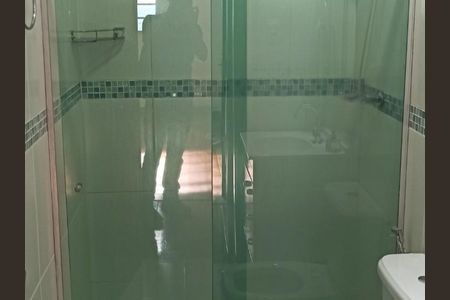 Banheiro  de casa de condomínio à venda com 2 quartos, 58m² em Vila Jardim Leblon, Belo Horizonte
