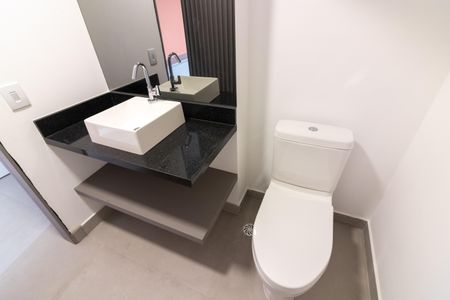 Apartamento para alugar com 85m², 2 quartos e 1 vagaLavabo - Piso inferior