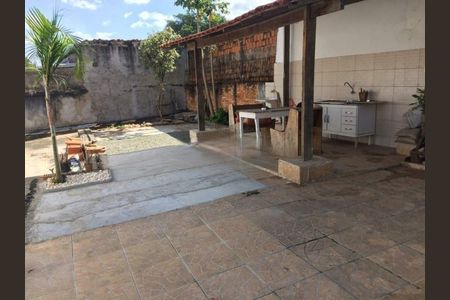 Casa à venda com 3 quartos, 158m² em Vila Paraiso, Campinas