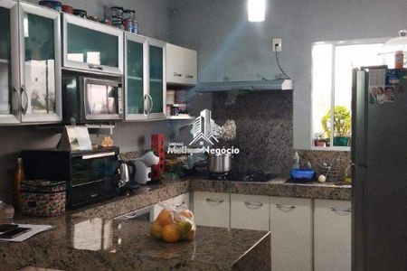 Casa à venda com 170m², 2 quartos e 4 vagas