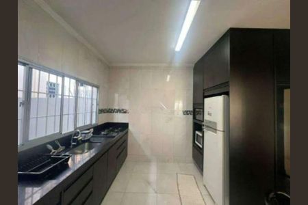 Casa à venda com 3 quartos, 150m² em Vila Santana, Campinas