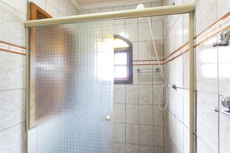 Casa à venda com 140m², 3 quartos e 2 vagas Casa à venda com 140m², 3 quartos e 2 vagasBanheiro 1