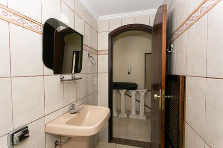 Casa à venda com 140m², 3 quartos e 2 vagas Casa à venda com 140m², 3 quartos e 2 vagasBanheiro 2