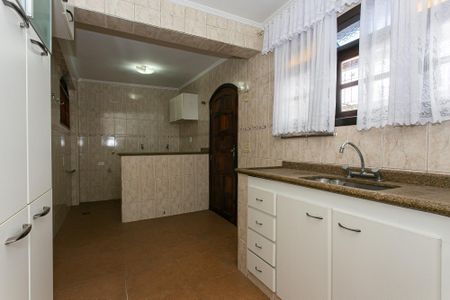Casa à venda com 140m², 3 quartos e 2 vagas Casa à venda com 140m², 3 quartos e 2 vagasCozinha