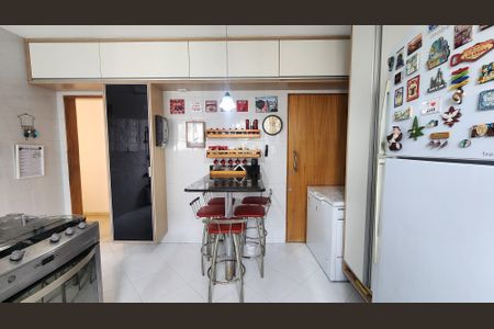 Apartamento para alugar com 87m², 2 quartos e 1 vagaCozinha 