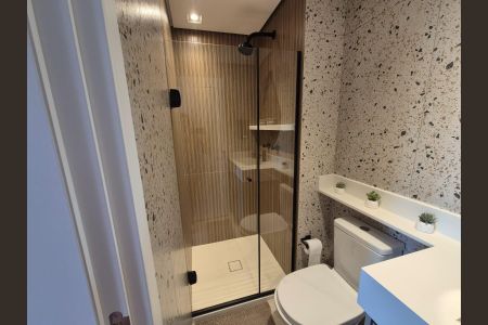 Apartamento à venda com 67m², 2 quartos e 1 vaga Apartamento à venda com 67m², 2 quartos e 1 vagaBanheiro Social