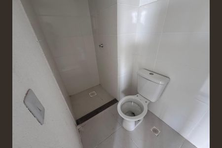 Apartamento para alugar com 48m², 2 quartos e 1 vaga Apartamento para alugar com 48m², 2 quartos e 1 vagaBanheiro