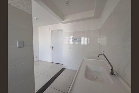 Apartamento para alugar com 48m², 2 quartos e 1 vaga Apartamento para alugar com 48m², 2 quartos e 1 vagaCozinha e Área de Serviço